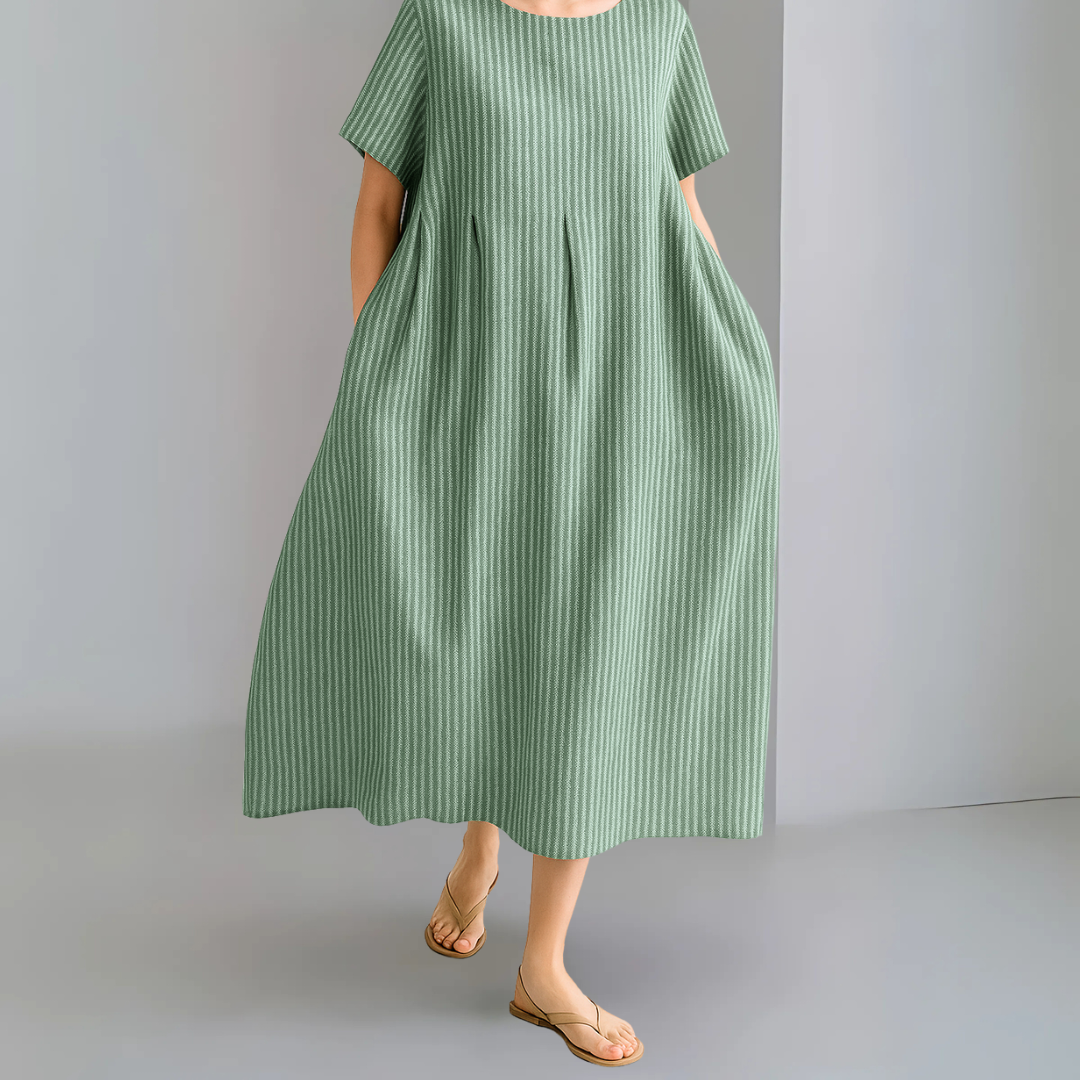 Bianca | Tyylikäs lyhythihainen mekko