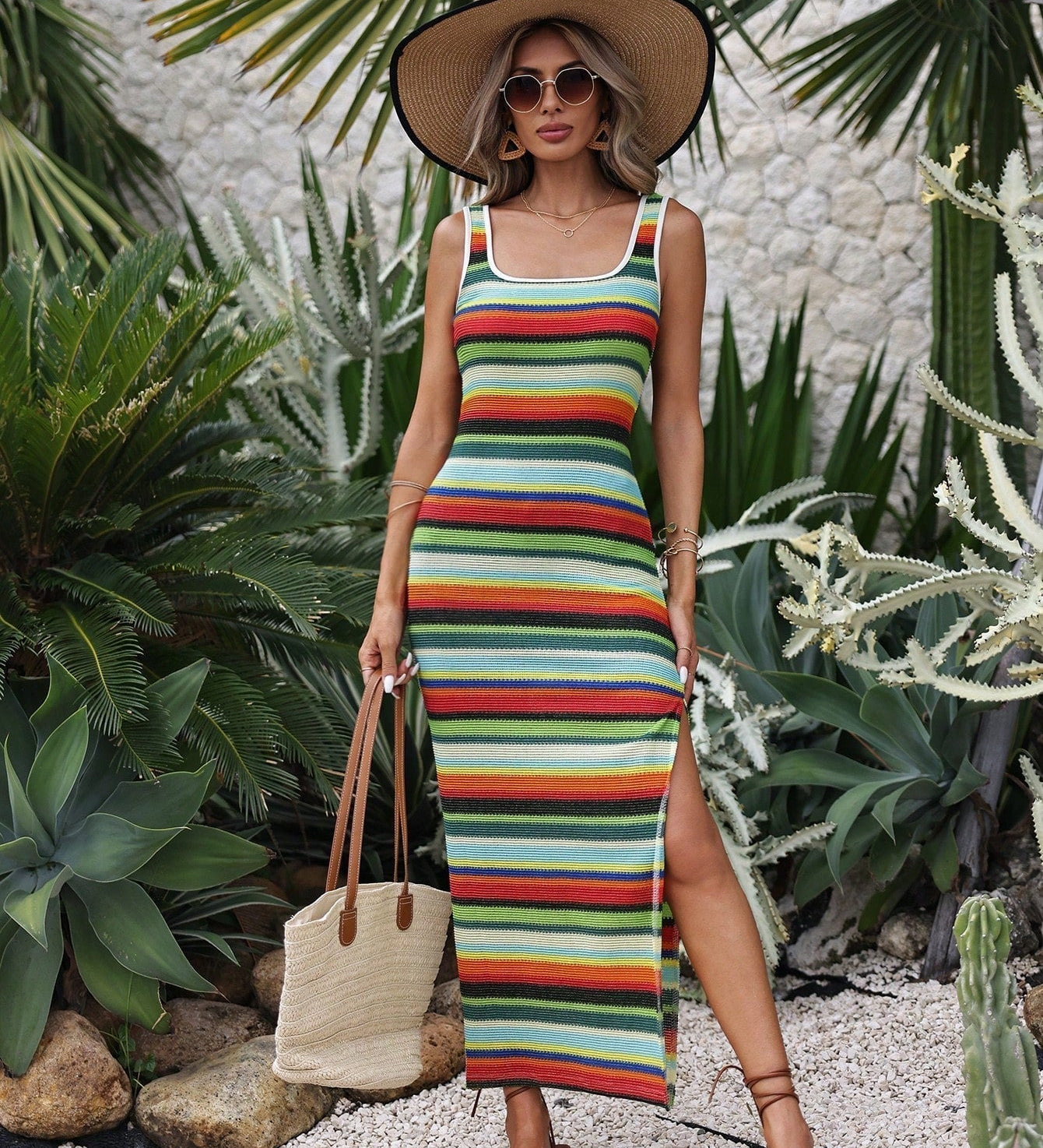 Ibiza | Tyylikäs kesämerimekko