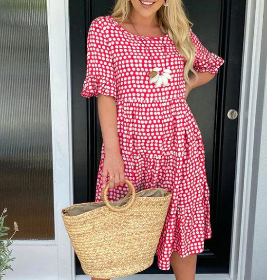Patricia | Tyylikäs mekko pyöreällä kaula-aukkolla  
Kajo - Elegantti mekko pyöreällä kaula-aukkolla